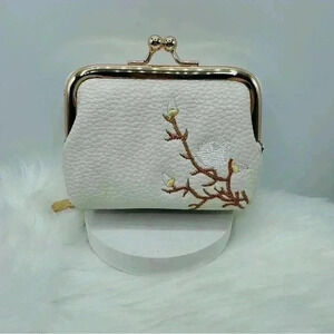 Flower Embroidered  Zip Around Wallet w/ detachable Coin Purse in white